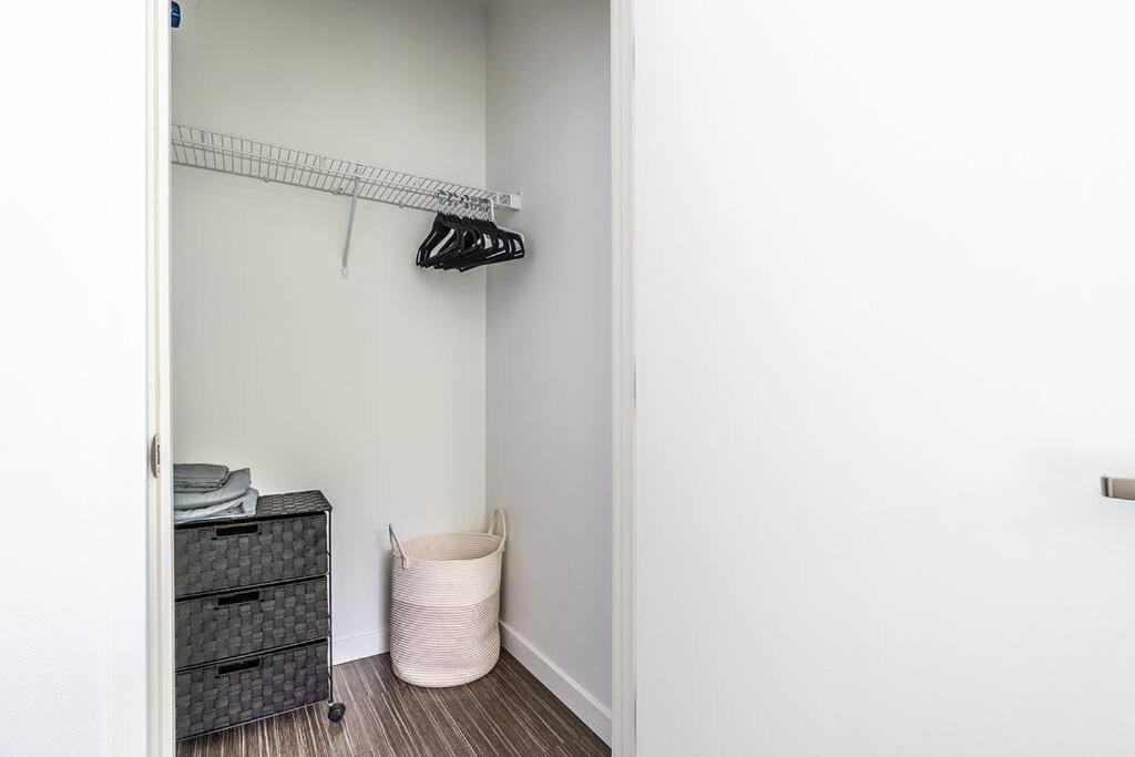 One Bedroom Luxury Apartment Seattle Esterno foto